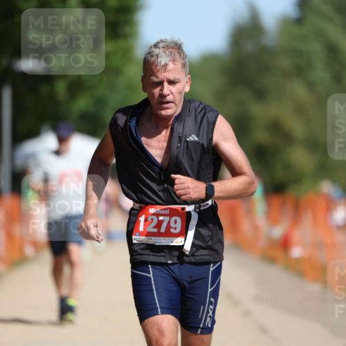 07.09.2025 - 19. Norderstedt Triathlon Michael Strokosch http://msf.ph/oto/8763456 07.09.2025 12:10:18 Laufen 826, 1164, 1279 meine-sportfotos.de