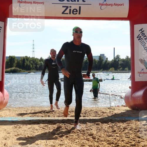07.09.2025 - 19. Norderstedt Triathlon Luisa Fischer http://msf.ph/oto/8763463 07.09.2025 14:58:32 Schwimmen 403, 414, 951, 1429, 1513 meine-sportfotos.de