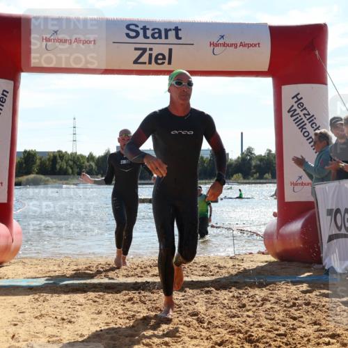 07.09.2025 - 19. Norderstedt Triathlon Luisa Fischer http://msf.ph/oto/8763473 07.09.2025 14:58:33 Schwimmen 403, 414, 951, 1429, 1513 meine-sportfotos.de