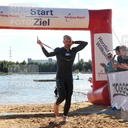 07.09.2025 - 19. Norderstedt Triathlon Luisa Fischer http://msf.ph/oto/8763487 07.09.2025 14:58:34 Schwimmen 403, 414, 951, 1429, 1513 meine-sportfotos.de