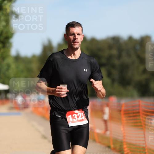 07.09.2025 - 19. Norderstedt Triathlon Michael Strokosch http://msf.ph/oto/8763488 07.09.2025 11:30:13 Laufen 844, 1323 meine-sportfotos.de