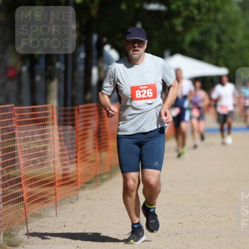 07.09.2025 - 19. Norderstedt Triathlon Michael Strokosch http://msf.ph/oto/8763489 07.09.2025 12:10:21 Laufen 826, 1279 meine-sportfotos.de