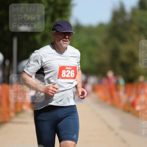07.09.2025 - 19. Norderstedt Triathlon Michael Strokosch http://msf.ph/oto/8763505 07.09.2025 12:10:22 Laufen 826, 1279, 1363 meine-sportfotos.de