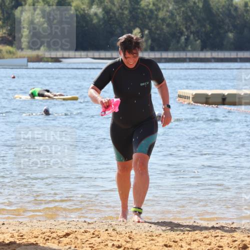 07.09.2025 - 19. Norderstedt Triathlon Luisa Fischer http://msf.ph/oto/8763508 07.09.2025 12:16:29 Schwimmen 219, 272 meine-sportfotos.de