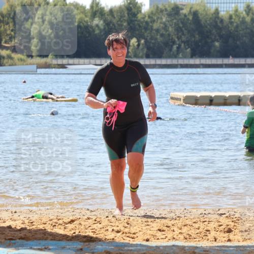 07.09.2025 - 19. Norderstedt Triathlon Luisa Fischer http://msf.ph/oto/8763518 07.09.2025 12:16:30 Schwimmen 219, 272 meine-sportfotos.de