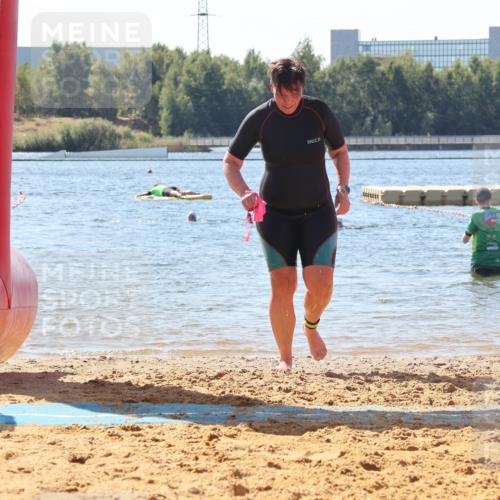 07.09.2025 - 19. Norderstedt Triathlon Luisa Fischer http://msf.ph/oto/8763539 07.09.2025 12:16:31 Schwimmen 219, 272 meine-sportfotos.de