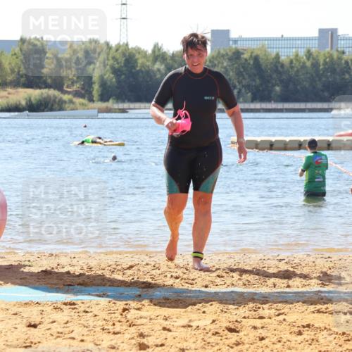 07.09.2025 - 19. Norderstedt Triathlon Luisa Fischer http://msf.ph/oto/8763543 07.09.2025 12:16:32 Schwimmen 219, 272 meine-sportfotos.de