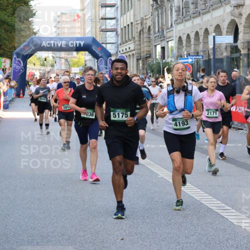 07.09.2025 - BARMER Alsterlauf Strokosch-Dieckow http://msf.ph/oto/8763548 07.09.2025 10:12:11 Ziel 2226, 3096, 3228, 3448, 3486, 3706, 3873, 3880, 3973, 4101, 4136, 4175, 4280, 4413, 4616, 4702, 4792, 4829, 4852, 5492, 5732, 5865, 5897, 6199, 6200, 8028, 8061, 8170, 8357 meine-sportfotos.de
