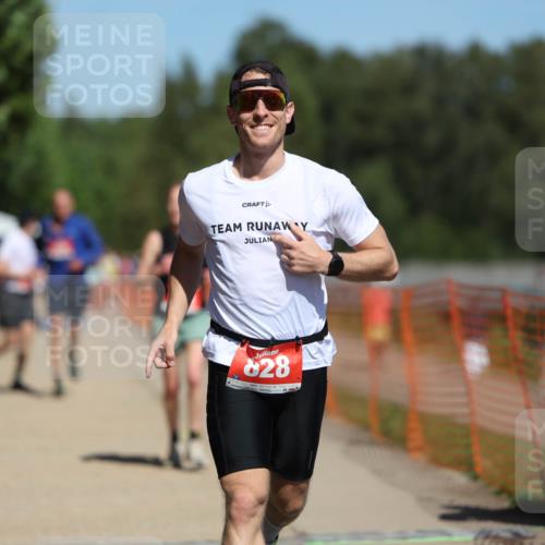 07.09.2025 - 19. Norderstedt Triathlon Michael Strokosch http://msf.ph/oto/8763591 07.09.2025 12:57:33 Laufen 208, 309, 818, 828, 1361 meine-sportfotos.de