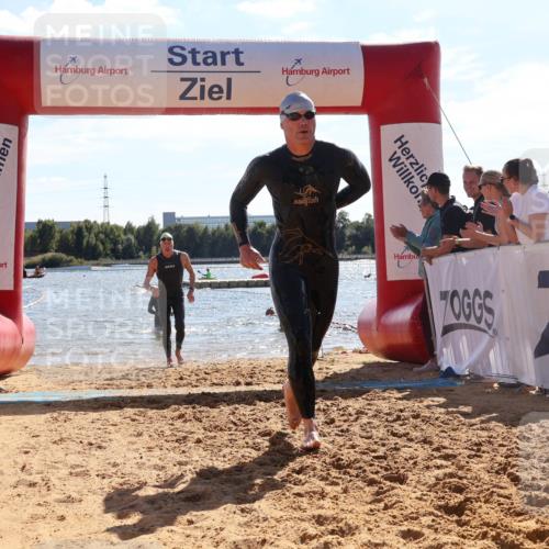 07.09.2025 - 19. Norderstedt Triathlon Luisa Fischer http://msf.ph/oto/8763619 07.09.2025 14:59:47 Schwimmen 944, 1514, 1538 meine-sportfotos.de
