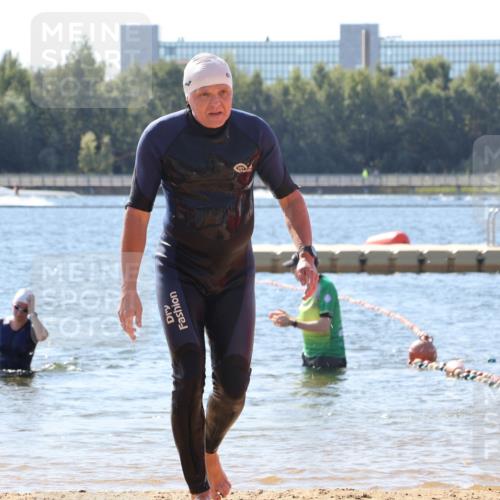 07.09.2025 - 19. Norderstedt Triathlon Luisa Fischer http://msf.ph/oto/8763639 07.09.2025 12:17:15 Schwimmen 1304 meine-sportfotos.de