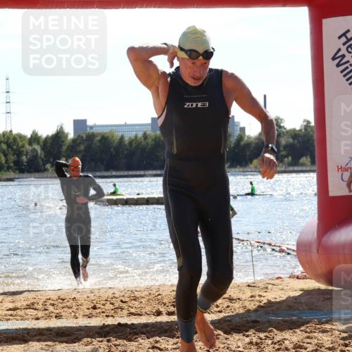 07.09.2025 - 19. Norderstedt Triathlon Luisa Fischer http://msf.ph/oto/8763643 07.09.2025 14:59:51 Schwimmen 425, 944, 1514, 1538 meine-sportfotos.de