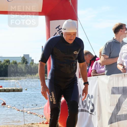 07.09.2025 - 19. Norderstedt Triathlon Luisa Fischer http://msf.ph/oto/8763666 07.09.2025 12:17:19 Schwimmen 1304 meine-sportfotos.de