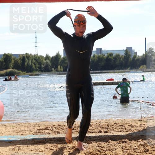 07.09.2025 - 19. Norderstedt Triathlon Luisa Fischer http://msf.ph/oto/8763684 07.09.2025 14:59:54 Schwimmen 425, 944, 1514, 1538 meine-sportfotos.de
