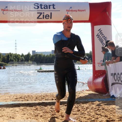 07.09.2025 - 19. Norderstedt Triathlon Luisa Fischer http://msf.ph/oto/8763692 07.09.2025 14:59:55 Schwimmen 425, 944, 1514, 1538 meine-sportfotos.de