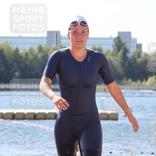 07.09.2025 - 19. Norderstedt Triathlon Luisa Fischer http://msf.ph/oto/8763694 07.09.2025 12:17:30 Schwimmen 1292 meine-sportfotos.de