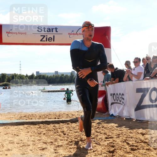 07.09.2025 - 19. Norderstedt Triathlon Luisa Fischer http://msf.ph/oto/8763695 07.09.2025 14:59:55 Schwimmen 425, 944, 1514, 1538 meine-sportfotos.de