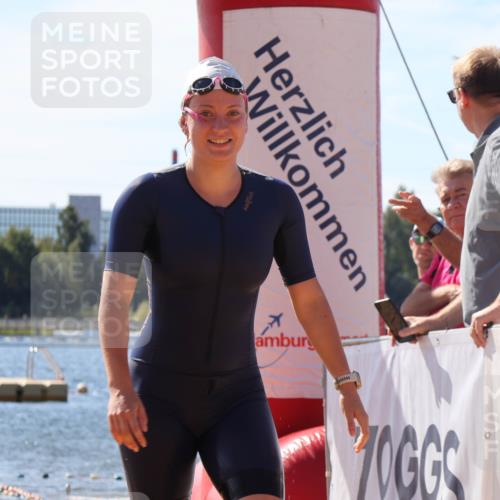 07.09.2025 - 19. Norderstedt Triathlon Luisa Fischer http://msf.ph/oto/8763724 07.09.2025 12:17:32 Schwimmen 1292 meine-sportfotos.de
