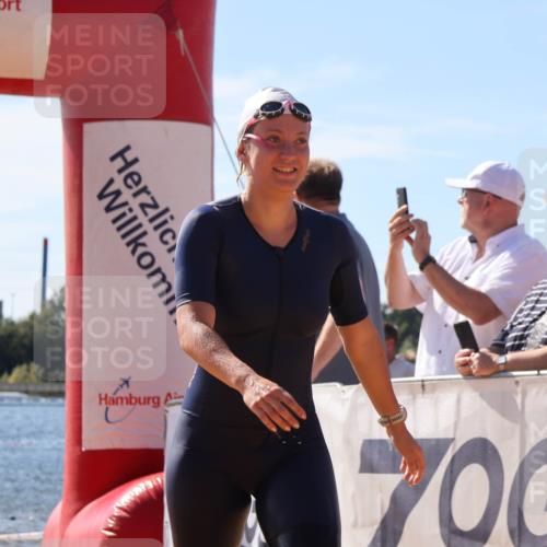 07.09.2025 - 19. Norderstedt Triathlon Luisa Fischer http://msf.ph/oto/8763740 07.09.2025 12:17:33 Schwimmen 1292 meine-sportfotos.de