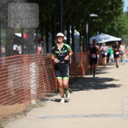 07.09.2025 - 19. Norderstedt Triathlon Michael Strokosch http://msf.ph/oto/8763764 07.09.2025 13:19:39 Laufen 197, 1221, 1262 meine-sportfotos.de