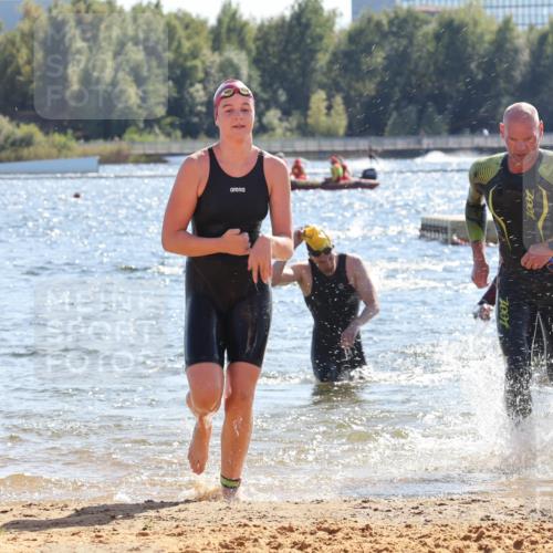 07.09.2025 - 19. Norderstedt Triathlon Luisa Fischer http://msf.ph/oto/8763785 07.09.2025 15:00:37 Schwimmen 362, 950, 1530, 1531 meine-sportfotos.de