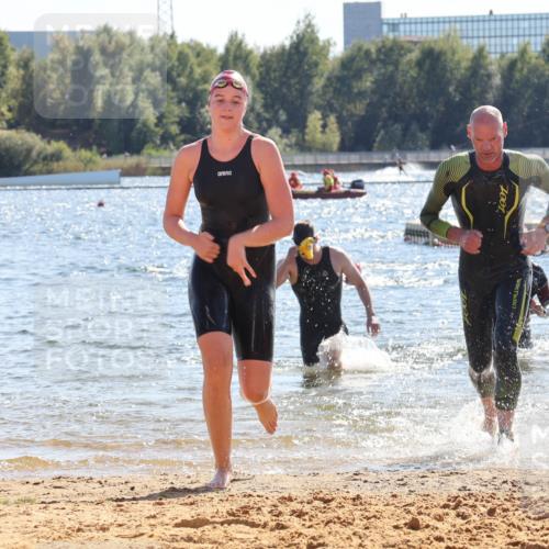 07.09.2025 - 19. Norderstedt Triathlon Luisa Fischer http://msf.ph/oto/8763790 07.09.2025 15:00:37 Schwimmen 362, 950, 1530, 1531 meine-sportfotos.de