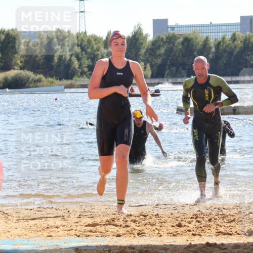 07.09.2025 - 19. Norderstedt Triathlon Luisa Fischer http://msf.ph/oto/8763795 07.09.2025 15:00:37 Schwimmen 362, 950, 1530, 1531 meine-sportfotos.de