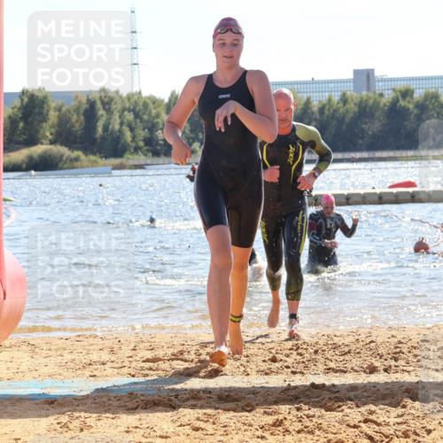 07.09.2025 - 19. Norderstedt Triathlon Luisa Fischer http://msf.ph/oto/8763811 07.09.2025 15:00:38 Schwimmen 362, 950, 1530, 1531 meine-sportfotos.de