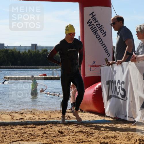 07.09.2025 - 19. Norderstedt Triathlon Luisa Fischer http://msf.ph/oto/8763821 07.09.2025 12:28:33 Schwimmen 1366 meine-sportfotos.de