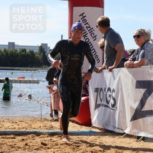 07.09.2025 - 19. Norderstedt Triathlon Luisa Fischer http://msf.ph/oto/8763878 07.09.2025 12:29:02 Schwimmen 698 meine-sportfotos.de