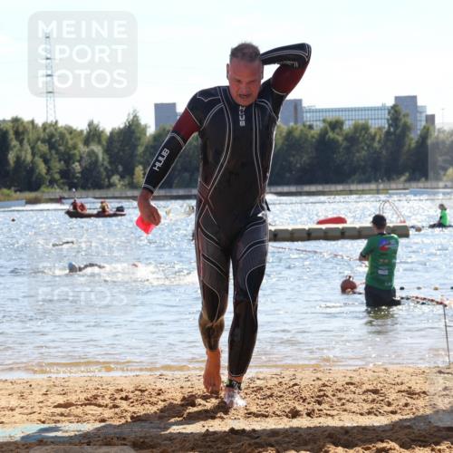 07.09.2025 - 19. Norderstedt Triathlon Luisa Fischer http://msf.ph/oto/8763890 07.09.2025 15:00:46 Schwimmen 889, 950, 1405, 1530, 1531 meine-sportfotos.de