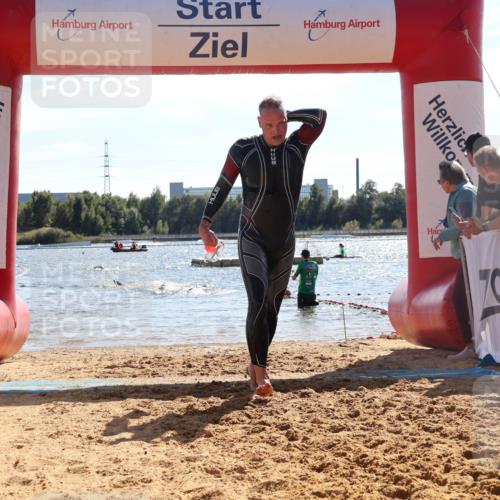07.09.2025 - 19. Norderstedt Triathlon Luisa Fischer http://msf.ph/oto/8763901 07.09.2025 15:00:47 Schwimmen 889, 950, 1405, 1530, 1531 meine-sportfotos.de