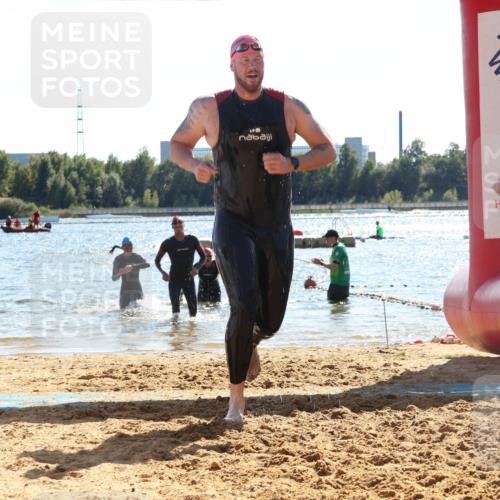 07.09.2025 - 19. Norderstedt Triathlon Luisa Fischer http://msf.ph/oto/8763923 07.09.2025 15:01:03 Schwimmen 871, 909, 1529 meine-sportfotos.de