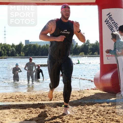 07.09.2025 - 19. Norderstedt Triathlon Luisa Fischer http://msf.ph/oto/8763926 07.09.2025 15:01:03 Schwimmen 871, 909, 1529 meine-sportfotos.de