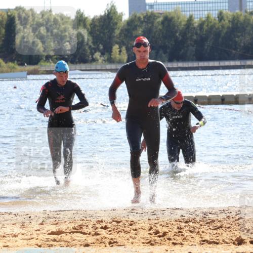 07.09.2025 - 19. Norderstedt Triathlon Luisa Fischer http://msf.ph/oto/8763940 07.09.2025 15:01:05 Schwimmen 871, 909, 1529, 1539 meine-sportfotos.de