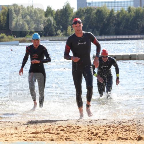 07.09.2025 - 19. Norderstedt Triathlon Luisa Fischer http://msf.ph/oto/8763944 07.09.2025 15:01:06 Schwimmen 871, 909, 1529, 1539 meine-sportfotos.de