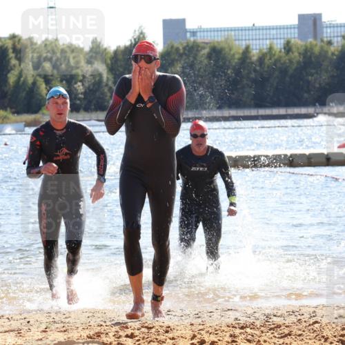 07.09.2025 - 19. Norderstedt Triathlon Luisa Fischer http://msf.ph/oto/8763961 07.09.2025 15:01:07 Schwimmen 871, 909, 1529, 1539 meine-sportfotos.de