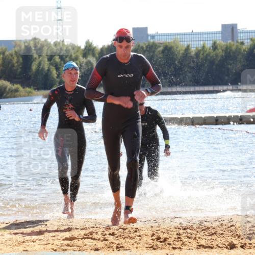 07.09.2025 - 19. Norderstedt Triathlon Luisa Fischer http://msf.ph/oto/8763966 07.09.2025 15:01:07 Schwimmen 871, 909, 1529, 1539 meine-sportfotos.de