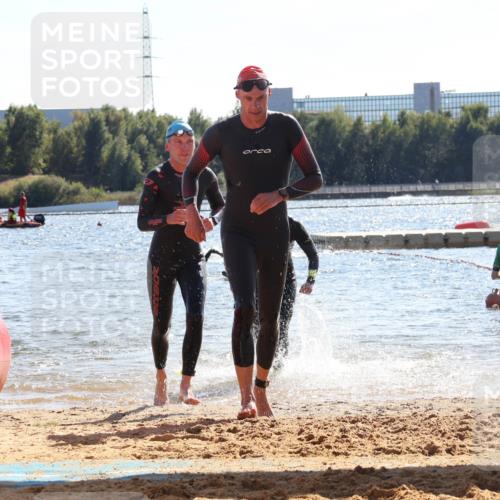 07.09.2025 - 19. Norderstedt Triathlon Luisa Fischer http://msf.ph/oto/8763969 07.09.2025 15:01:07 Schwimmen 871, 909, 1529, 1539 meine-sportfotos.de