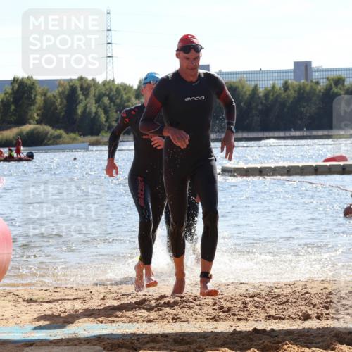 07.09.2025 - 19. Norderstedt Triathlon Luisa Fischer http://msf.ph/oto/8763973 07.09.2025 15:01:08 Schwimmen 871, 909, 1529, 1539 meine-sportfotos.de