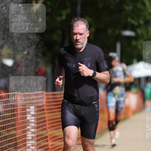 07.09.2025 - 19. Norderstedt Triathlon Michael Strokosch http://msf.ph/oto/8763979 07.09.2025 12:11:17 Laufen 729, 787 meine-sportfotos.de