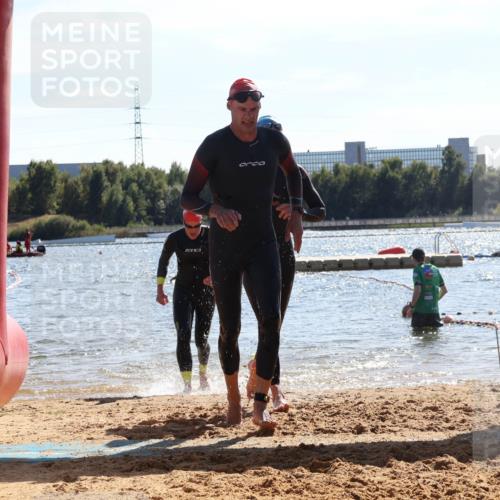 07.09.2025 - 19. Norderstedt Triathlon Luisa Fischer http://msf.ph/oto/8763984 07.09.2025 15:01:08 Schwimmen 871, 909, 1529, 1539 meine-sportfotos.de