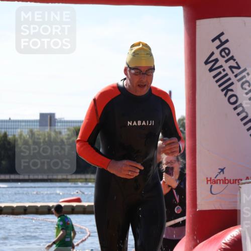 07.09.2025 - 19. Norderstedt Triathlon Luisa Fischer http://msf.ph/oto/8763989 07.09.2025 12:30:22 Schwimmen 706, 707 meine-sportfotos.de