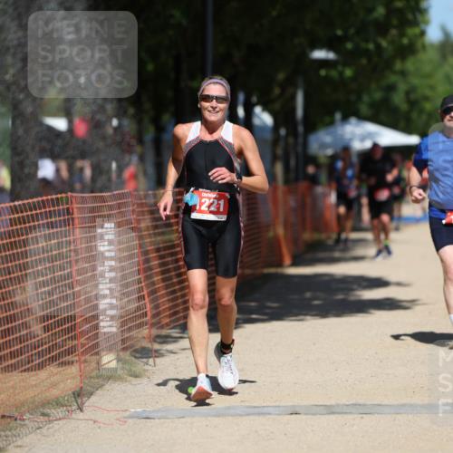 07.09.2025 - 19. Norderstedt Triathlon Michael Strokosch http://msf.ph/oto/8763993 07.09.2025 13:19:44 Laufen 197, 357, 1221, 1262 meine-sportfotos.de