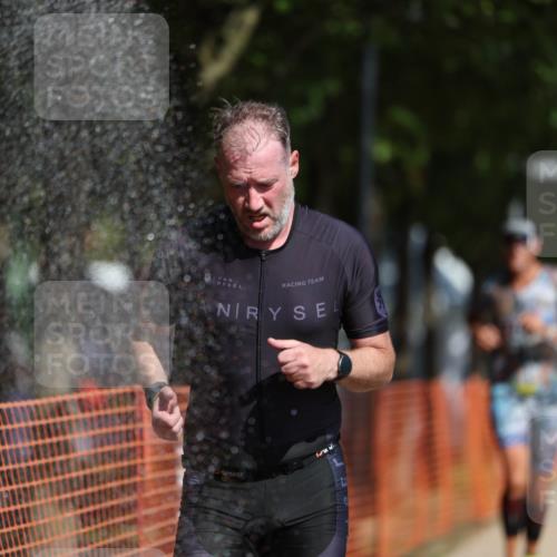 07.09.2025 - 19. Norderstedt Triathlon Michael Strokosch http://msf.ph/oto/8763994 07.09.2025 12:11:18 Laufen 729, 787 meine-sportfotos.de