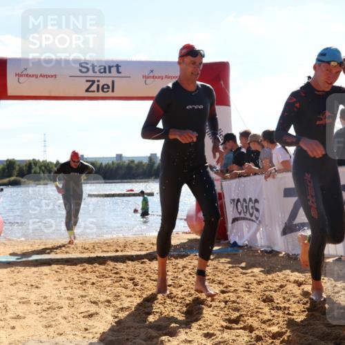 07.09.2025 - 19. Norderstedt Triathlon Luisa Fischer http://msf.ph/oto/8764008 07.09.2025 15:01:10 Schwimmen 871, 909, 1529, 1539 meine-sportfotos.de