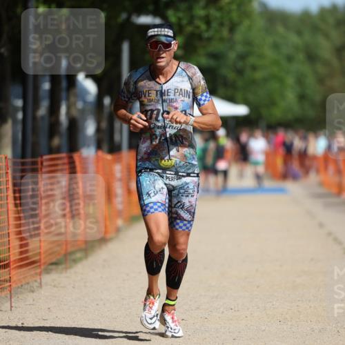 07.09.2025 - 19. Norderstedt Triathlon Michael Strokosch http://msf.ph/oto/8764012 07.09.2025 12:11:19 Laufen 729, 787 meine-sportfotos.de