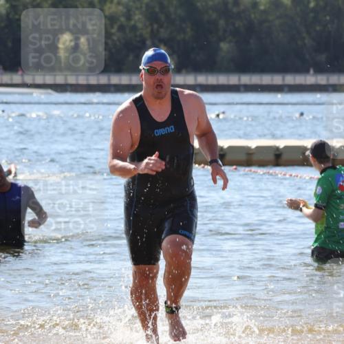 07.09.2025 - 19. Norderstedt Triathlon Luisa Fischer http://msf.ph/oto/8764014 07.09.2025 12:30:27 Schwimmen 706, 707, 1270 meine-sportfotos.de