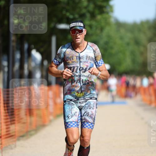 07.09.2025 - 19. Norderstedt Triathlon Michael Strokosch http://msf.ph/oto/8764032 07.09.2025 12:11:20 Laufen 729, 787 meine-sportfotos.de