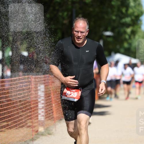 07.09.2025 - 19. Norderstedt Triathlon Michael Strokosch http://msf.ph/oto/8764062 07.09.2025 12:58:02 Laufen 176, 713, 835, 1398 meine-sportfotos.de